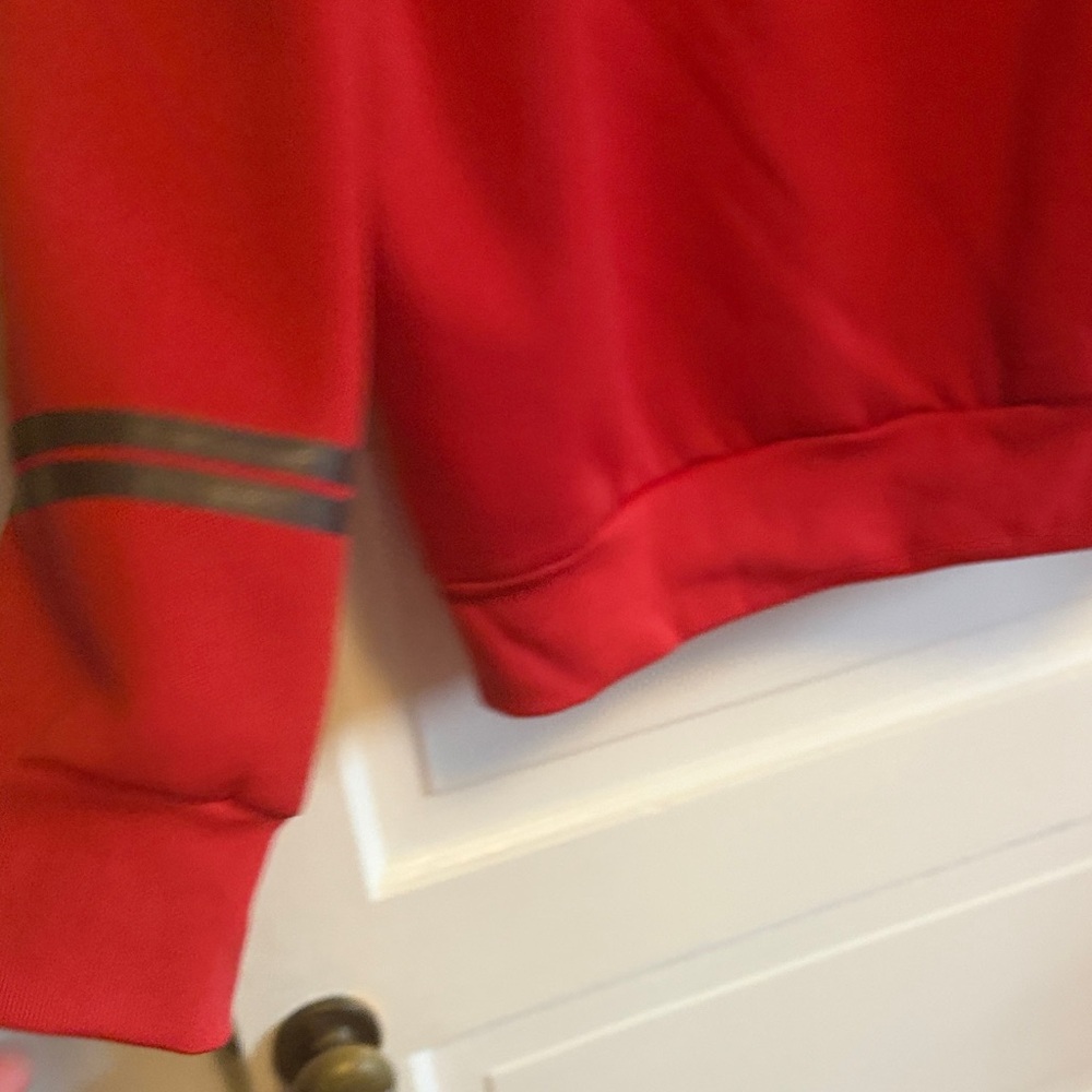 Canada Goose Science Research Hoodie Red with Chest Pocket - Picture 5 of 7